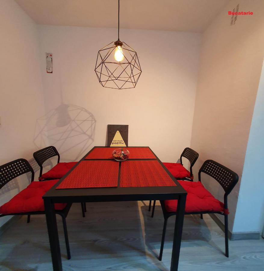 Mia Central Apart, 3 Rooms, 2 Baths, Afi Mall Μπρασόβ Εξωτερικό φωτογραφία